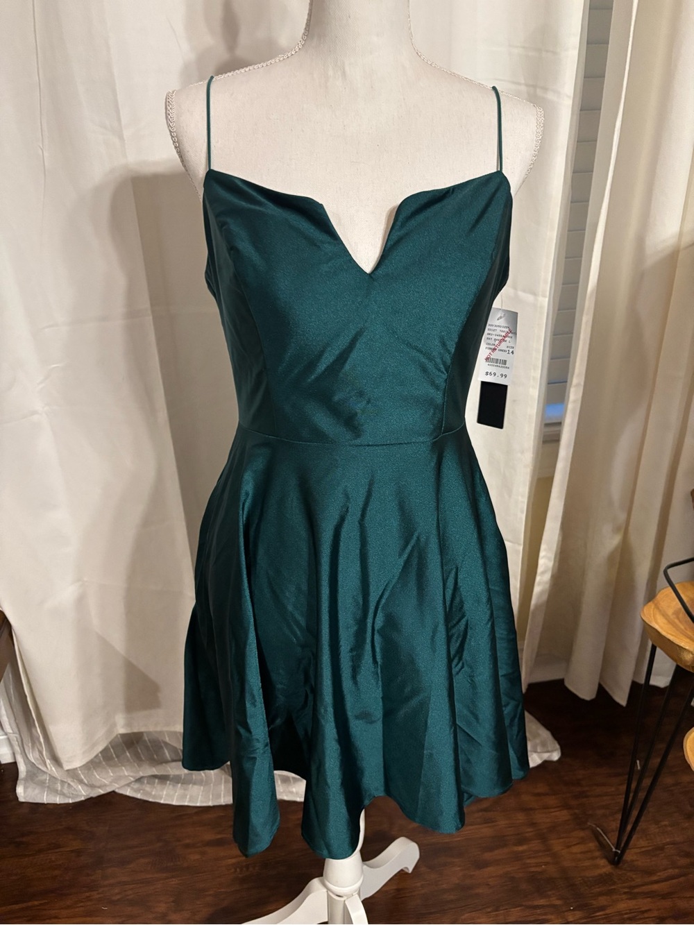 Elegant Teal Fit-and-Flare Spaghetti Strap Dress